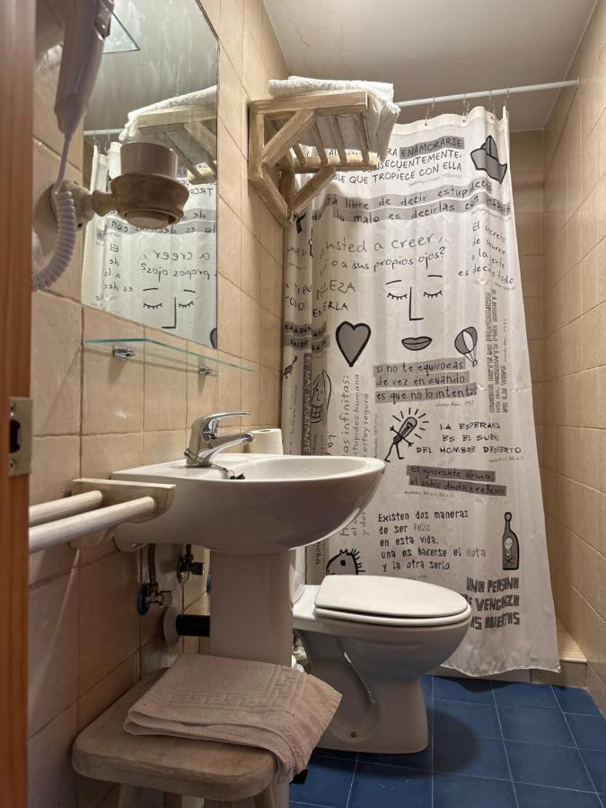 Hostal Moon Толокос Экстерьер фото